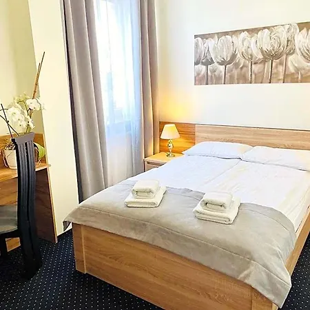 Hotel Seven 7 Kaliszki