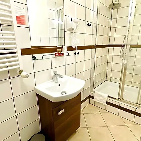 Seven 7 Hotel Kaliszki