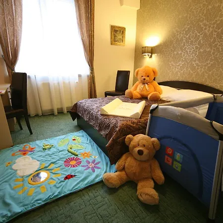 Seven 7 Hotel 3*