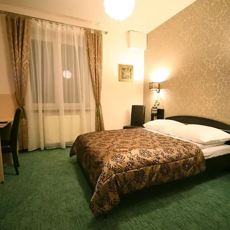 Seven 7 Hotel 3*