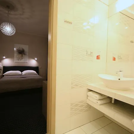 Hotel Seven 7