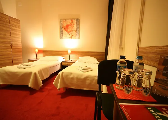 双七酒店 Kaliszki